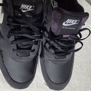 Nike AirMax Golf Sneaker